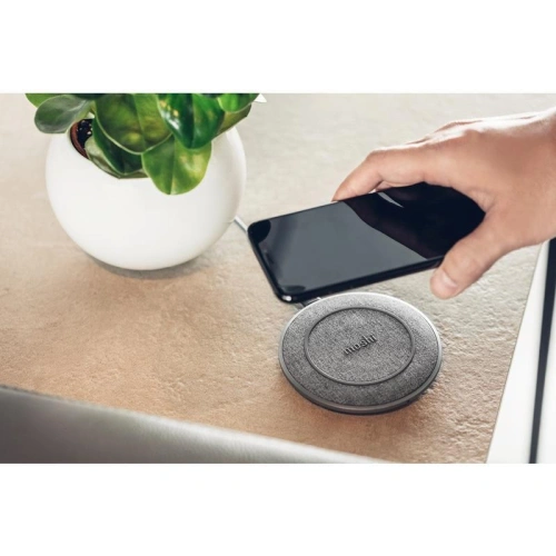 Kup Vezeték nélküli töltő Moshi Otto Q Wireless Charging Qi Pad (Nordic Grey) - MOSH130GRY - {ean13} - Sklep Home Screen