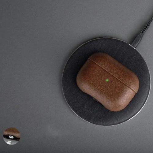 Kup Etui UNIQ Terra Apple AirPods Pro z pravé kůže hnědé/brown - UNIQ380BR - {ean13} - Sklep Home Screen
