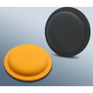 Kup Etui z silikonu Loco Dot Silicone Sticker Apple AirTag Black - LOC010BLK - {ean13} - Sklep Home Screen