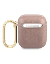 Kup Etui Guess GUA2SASMP Apple AirPods cover różowy/pink Saffiano Script Metal Collection - GUE1165PNK - {ean13} - Sklep Home Screen