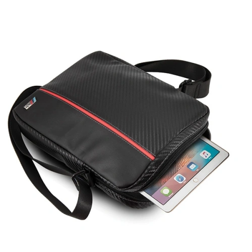 Kup Torba BMW BMTB8CAPRBK Tablet 8 hüvelyk fekete/szénszálas / piros csík - BMW208BLK - {ean13} - Sklep Home Screen