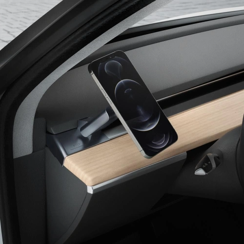 Kup Uchwyt magnetyczny do Tesla Model Y/3 Spigen OneTap MagSafe Dashboard Car Mount Black - SPN2038BLK - {ean13} - Sklep Home Screen
