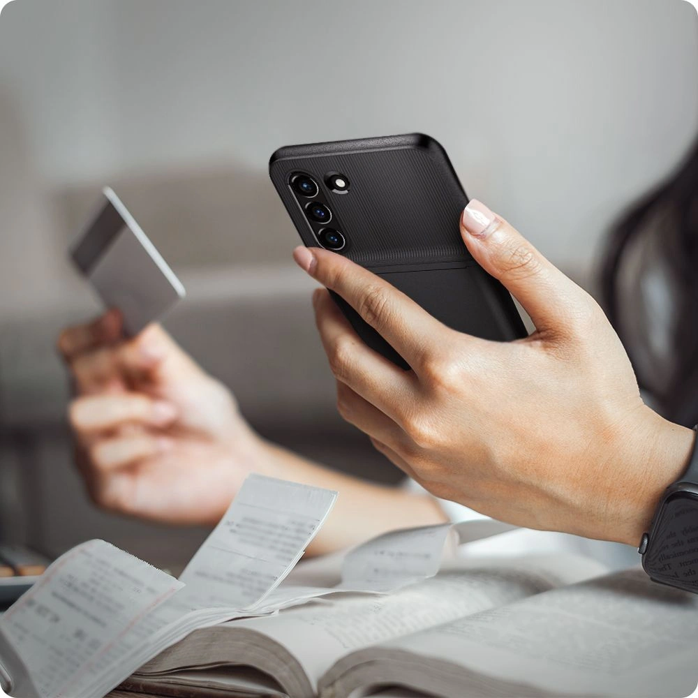 Etui Spigen Slim Armor CS Samsung Galaxy S21 FE Black