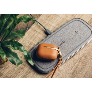 Kup Etui Moshi Pebbo Luxe Apple AirPods 3 z odpinanym paskiem na rękę (Caramel Brown) - MOSH209BR - {ean13} - Sklep Home Screen