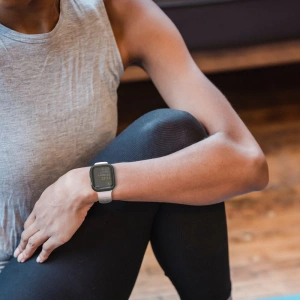 Etui Spigen Thin Fit Apple Watch 4/5/6/7/8/9/SE 44/45mm Vojenská zelená