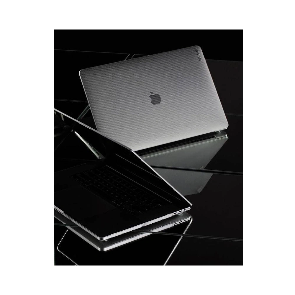 Etui Incase Hardshell Dots Apple MacBook Pro 13 2020 (przezroczysta)