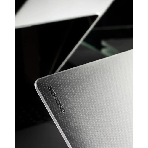 Kup Etui Incase Hardshell Dots Apple MacBook Pro 16 2020 (průhledná) - INS010CL - {ean13} - Sklep Home Screen