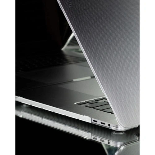 Kup Etui Incase Hardshell Dots Apple MacBook Pro 16 2020 (průhledná) - INS010CL - {ean13} - Sklep Home Screen