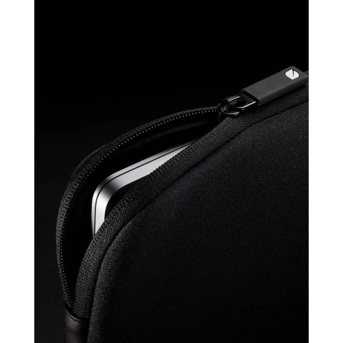 Kup Case Incase Classic Sleeve Apple MacBook 13 Pro (schwarz) - INS011BLK - {ean13} - Sklep Home Screen