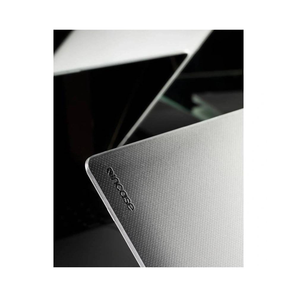 Etui Incase Hardshell Dots Apple MacBook Pro 13 2020 (czarna)