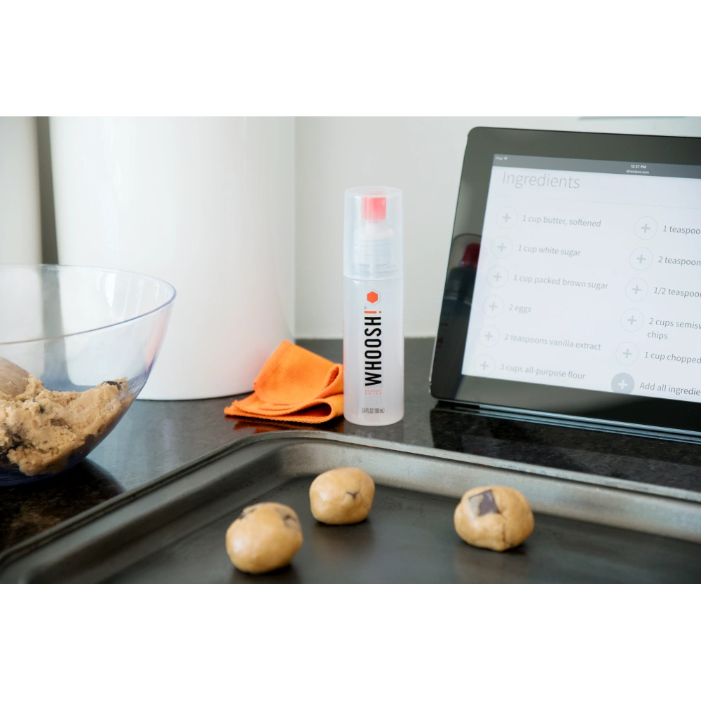 Spray do czyszczenia ekranów Whoosh Pocket 8ml + ściereczka z mikrofibry