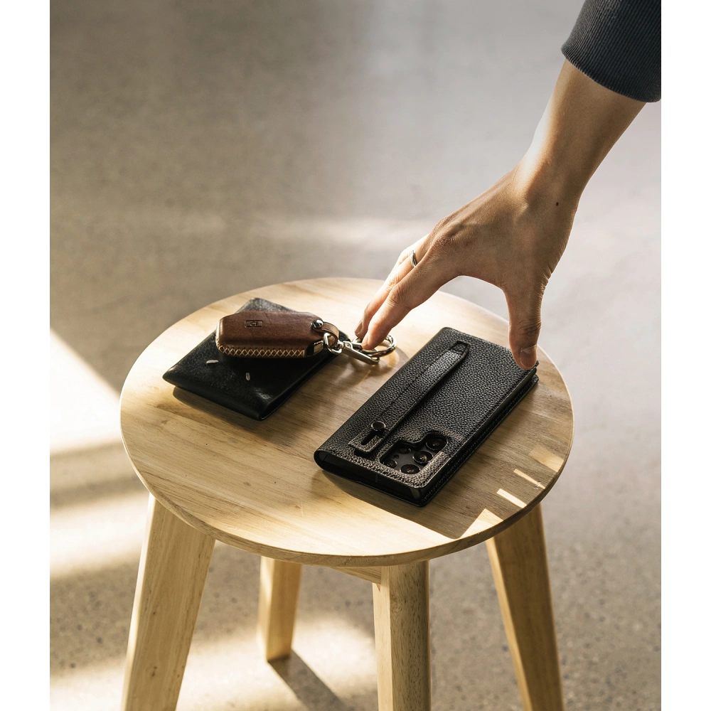 Etui Ringke Folio Signature EZ Strap Samsung Galaxy S22 Ultra Black