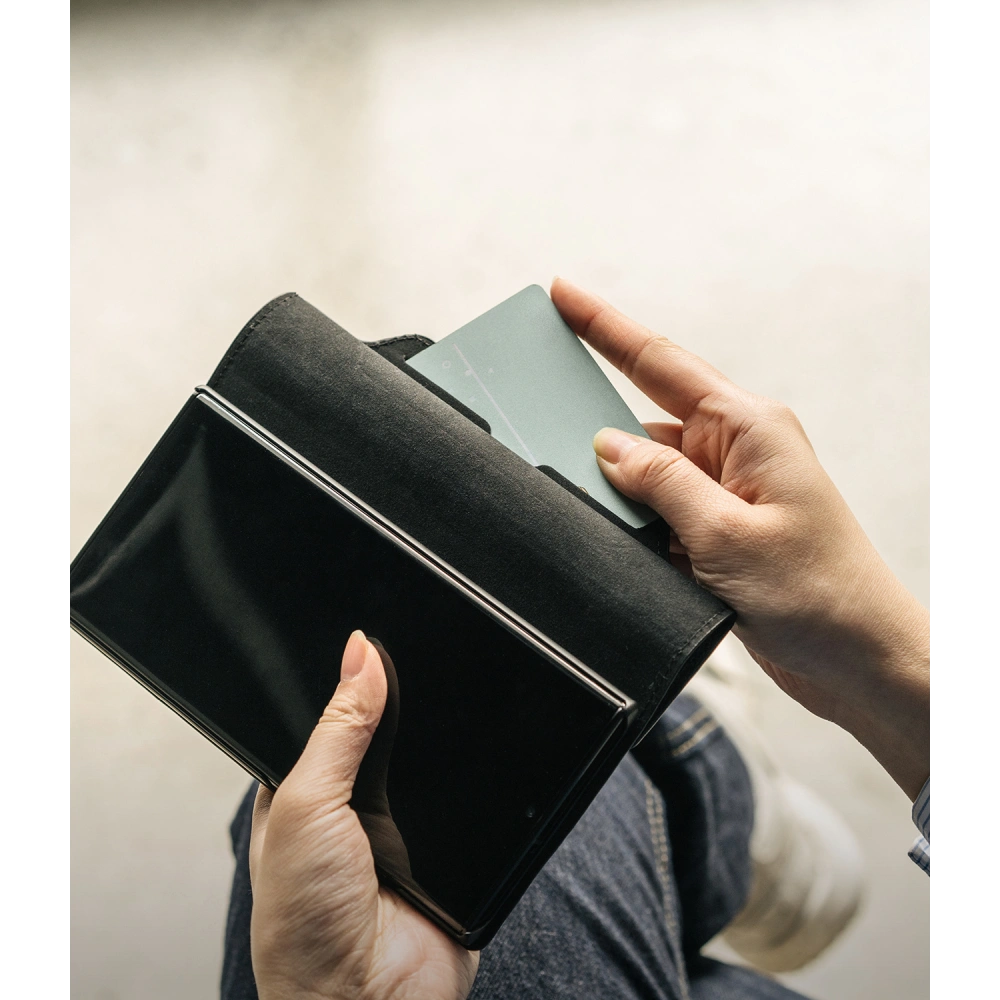 Etui Ringke Folio Signature EZ Strap Samsung Galaxy S22 Ultra Black