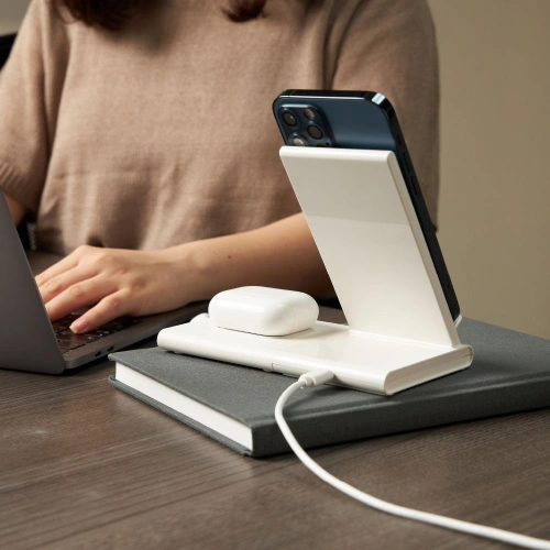 Buy Adam Elements Omnia Q2X Wireless Charger 2in1 (white) - ADAM009WHT - {ean13} - Home Screen Store Europe