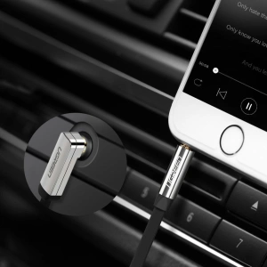 Płaski kabel UGREEN audio AUX 3,5mm mini jack 5m srebrny