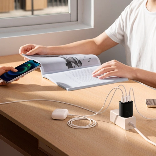 Kup Síťová nabíječka Baseus Compact 3x USB-A 17W černá - BSU3467BLK - {ean13} - Sklep Home Screen