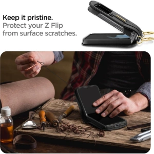 Kup Etui Spigen Lienar Calin Samsung Galaxy Z Flip 4 Fekete - SPN2328 - {ean13} - Sklep Home Screen