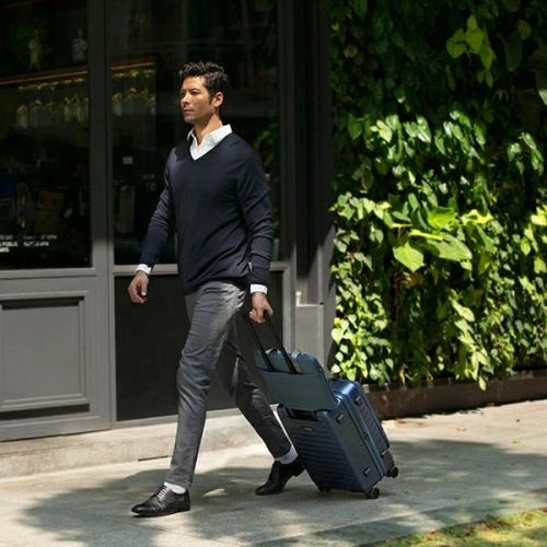 Kup Torba UNIQ Stockholm laptop Sleeve 16 cali niebieski/abyss blue - UNIQ756 - {ean13} - Sklep Home Screen