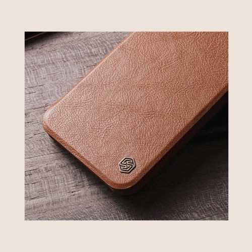 Kup Etui Nillkin Qin Leather Pro Samsung Galaxy S22 Ultra brązowy - NLK527 - {ean13} - Sklep Home Screen