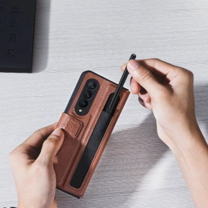 Kup Etui Nillkin Aoge Leather Samsung Galaxy Z Fold 3 brązowy - NLK593 - {ean13} - Sklep Home Screen