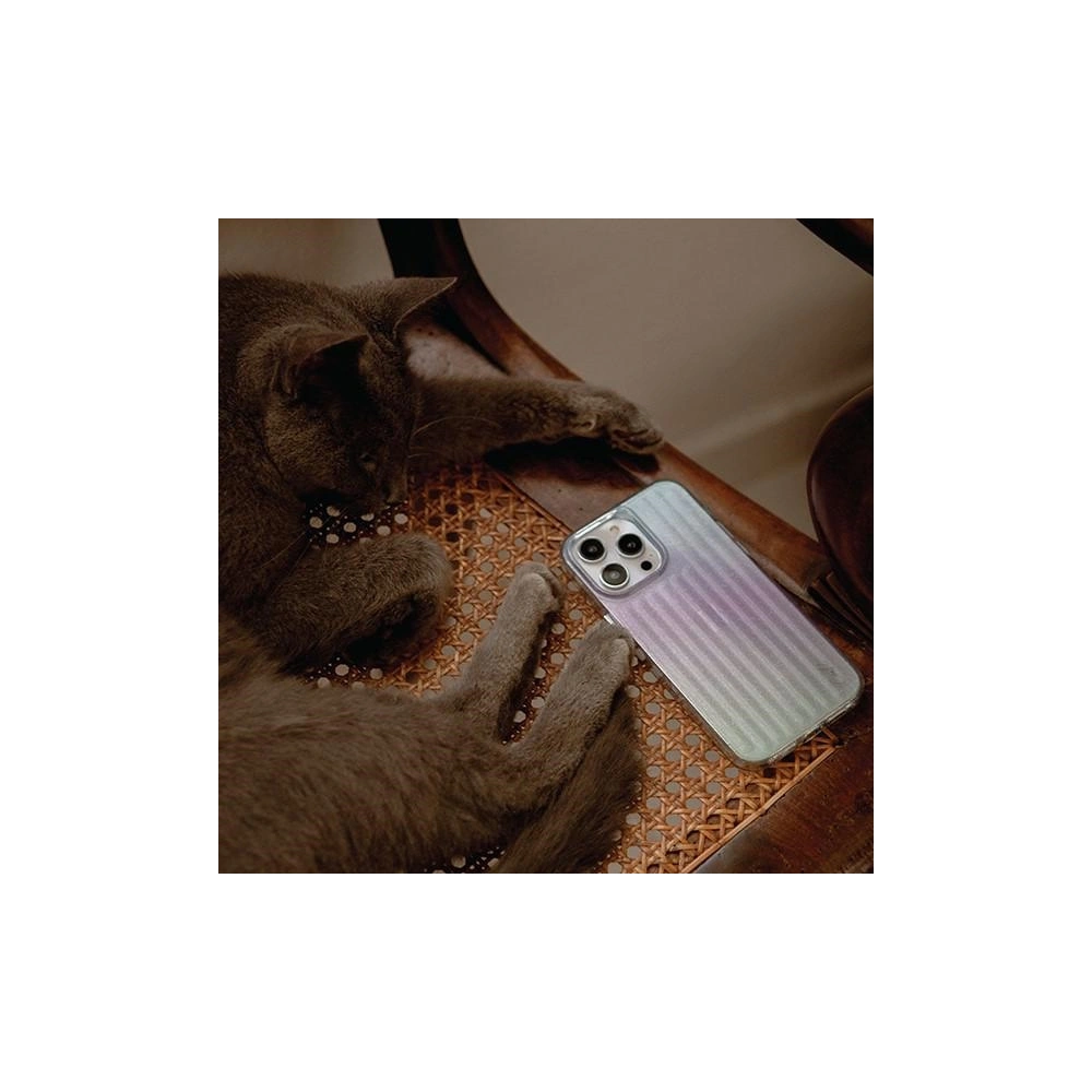 Etui UNIQ Coehl Linear Apple iPhone 14 Plus / 15 Plus opalowy/iridescent