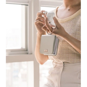 Kup Etui Ringke Signature Card Pocket Samsung Galaxy Z Flip 4 Gri Porumbel - RGK1712 - {ean13} - Sklep Home Screen