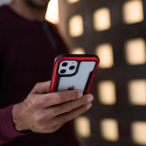 Case X-Doria Raptic Shield für Apple iPhone 14 (Schwarz)