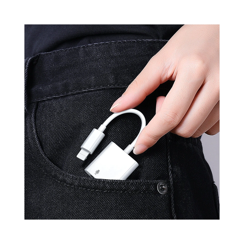 Adapter Joyroom Lightning - Lightning (ładowanie) / 3,5mm mini jack biały (S-Y105)