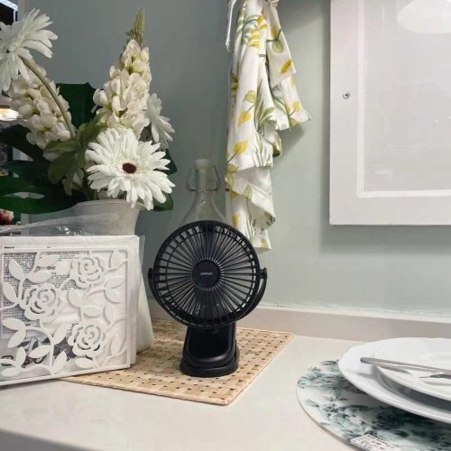 Kup Přenosný stolní ventilátor Joyroom CheerSummer černý (JR-CY363-black) - JYR398 - {ean13} - Sklep Home Screen