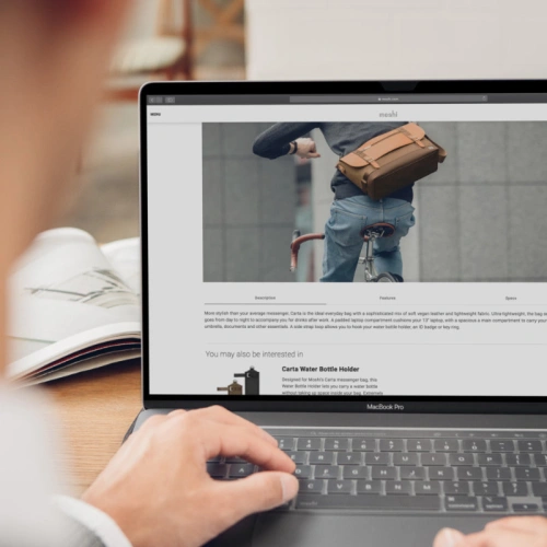 Kup Folia de protecție Moshi Umbra Apple MacBook Air 13.6 (M2, 2022-2023) cu filtru de confidențialitate (ramă neagră) - MOSH281 - {ean13} - Sklep Home Screen