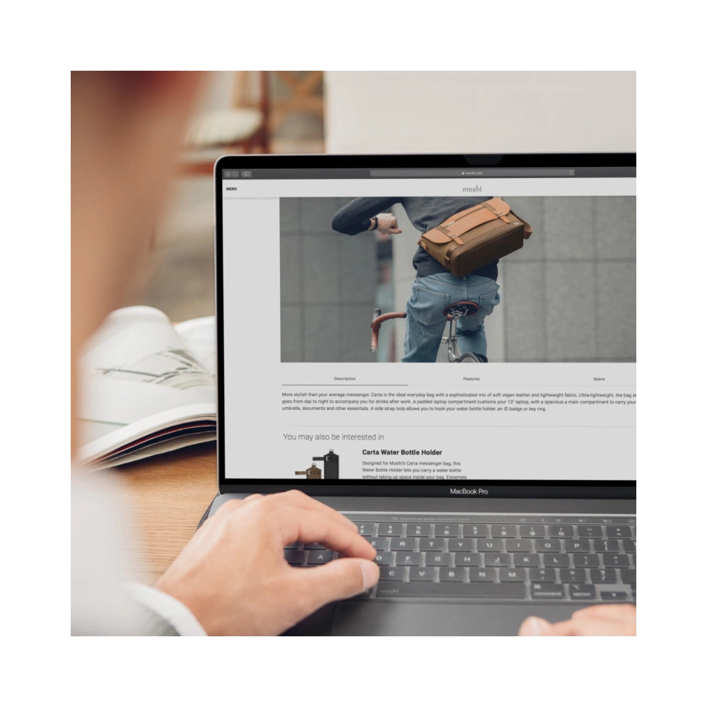 Folia ochronna Moshi Umbra Apple MacBook Pro 16 ( 2021-2023) z filtrem prywatyzującym (czarna ramka)