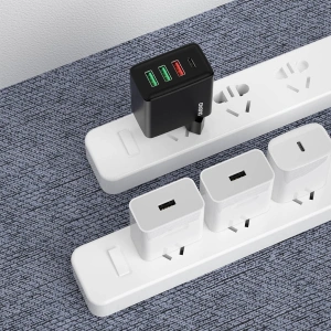 Kup Încărcător de rețea Dudao 3xUSB/USB-C 20W Power Delivery QC 3.0 alb (A5H) - DDA244 - {ean13} - Sklep Home Screen