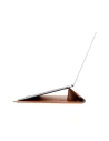 Kup Etui UNIQ Oslo pentru laptop 14 inch maro/toffee brown - UNIQ837 - {ean13} - Sklep Home Screen