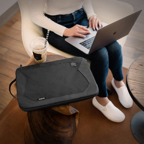 Kup Case STM Myth Sleeve für 13 Zoll Laptop (Granite Black) - STM20 - {ean13} - Sklep Home Screen