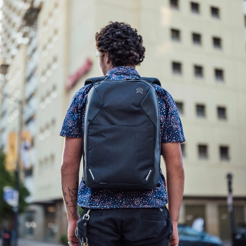 Kup Plecak STM Myth Backpack 18L na laptop 15-16 palců (černá) - STM22 - {ean13} - Sklep Home Screen