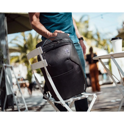 Kup Plecak STM Myth Backpack 18L na laptop 15-16 palců (černá) - STM22 - {ean13} - Sklep Home Screen