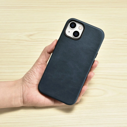 Kup Etui iCarer Oil Wax Premium Leather MagSafe Apple iPhone 14 ciemnoniebieski - ICR326 - {ean13} - Sklep Home Screen