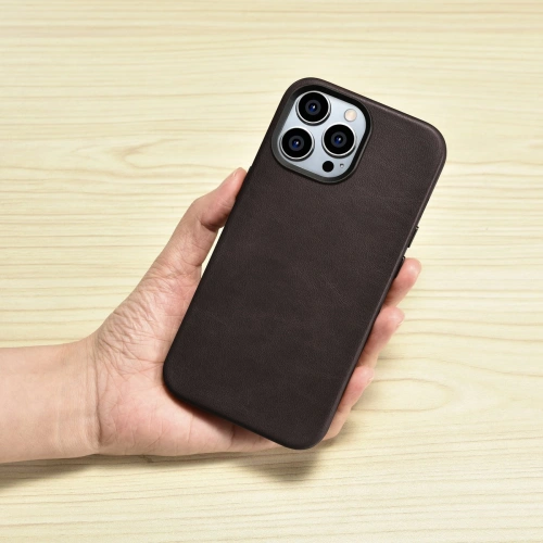 Kup Etui iCarer Oil Wax Premium Leather MagSafe Apple iPhone 14 Pro ciemnobrązowy - ICR332 - {ean13} - Sklep Home Screen
