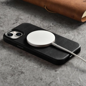 Kup Etui iCarer Oil Wax Premium Leather MagSafe Apple iPhone 14 Plus / 15 Plus černé - ICR333 - {ean13} - Sklep Home Screen