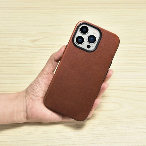 Kup Etui iCarer Oil Wax Premium Leather MagSafe Apple iPhone 14 Pro Max hnědá - ICR340 - {ean13} - Sklep Home Screen
