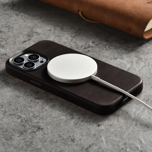 Kup Husă iCarer Oil Wax Premium Leather MagSafe Apple iPhone 14 Pro Max maro închis - ICR342 - {ean13} - Sklep Home Screen
