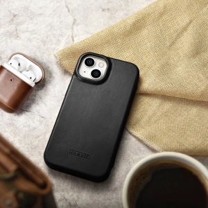 Kup Etui iCarer CE Oil Wax Premium Leather Folio MagSafe Apple iPhone 14 Plus / 15 Plus černé - ICR389 - {ean13} - Sklep Home Screen
