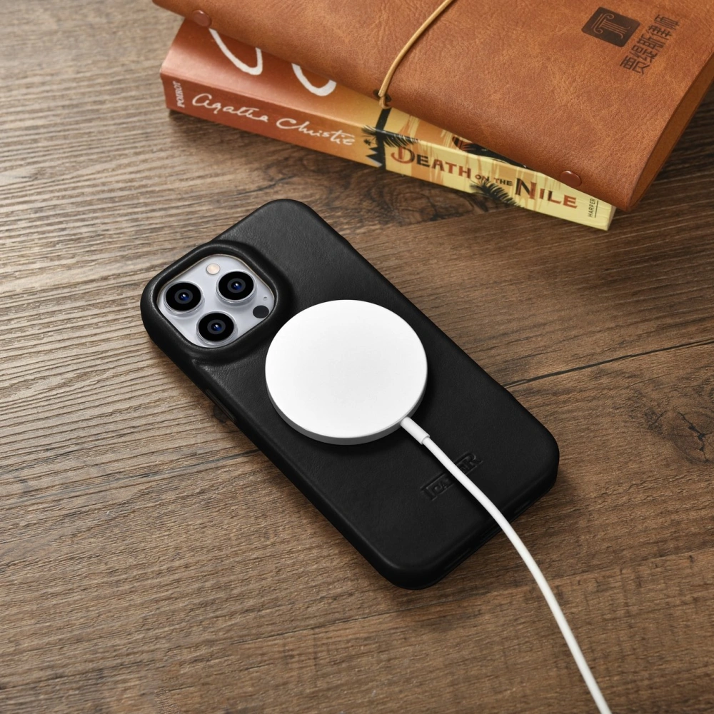 Etui iCarer CE Oil Wax Premium Leather Folio MagSafe Apple iPhone 14 Pro Max czarny