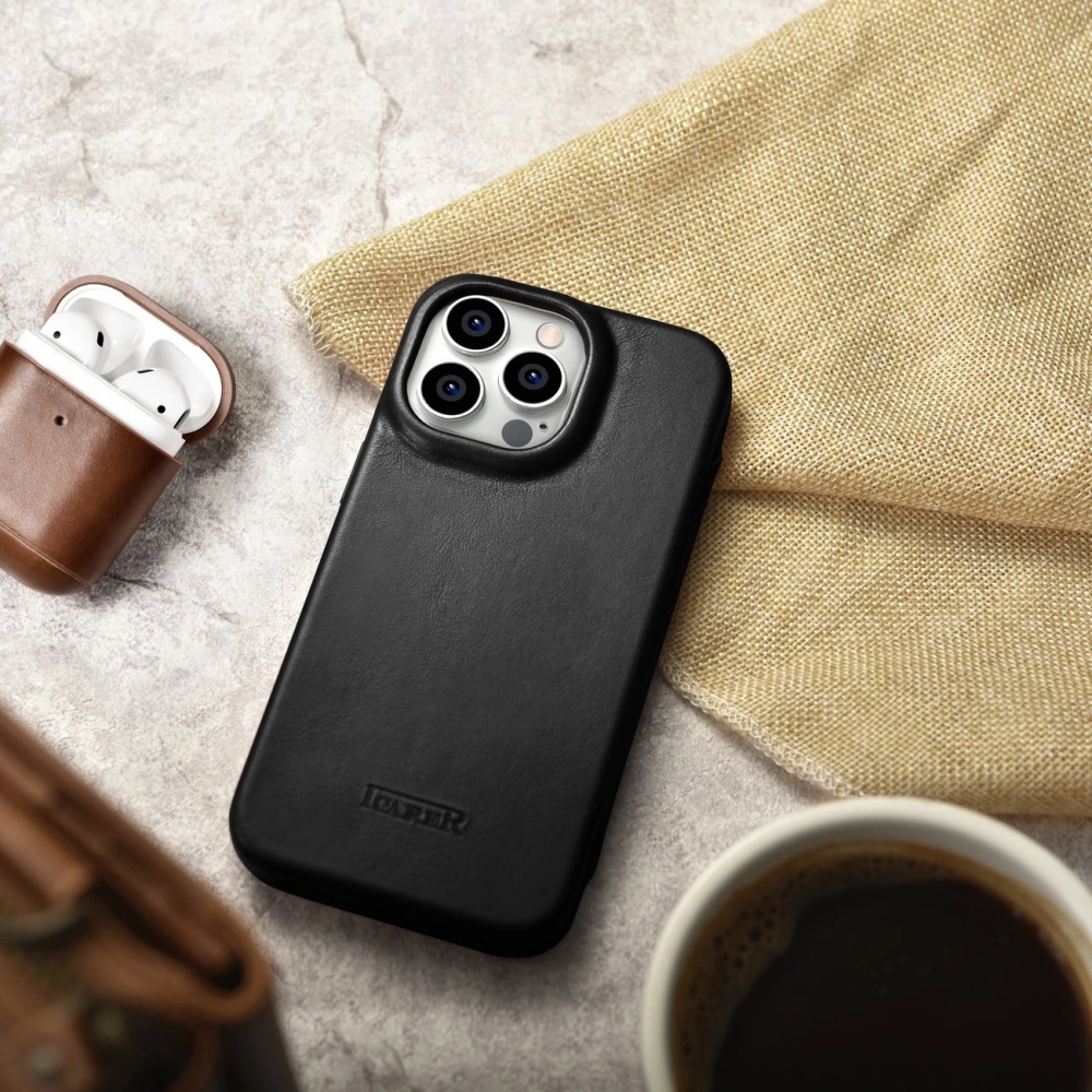 Etui iCarer CE Oil Wax Premium Leather Folio MagSafe Apple iPhone 14 Pro Max czarny