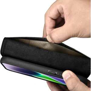 Kup Etui iCarer Oil Wax Wallet Anti-RFID 2in1 Apple iPhone 14 Plus / 15 Plus černé - ICR445 - {ean13} - Sklep Home Screen