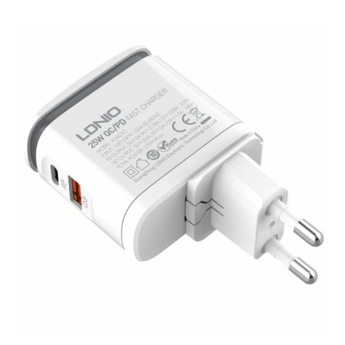 Kup Nabíječka s funkcí lampičky LDNIO A2423C, USB + USB-C, PD + QC 3.0, 25W (bílá) - LDN17 - {ean13} - Sklep Home Screen