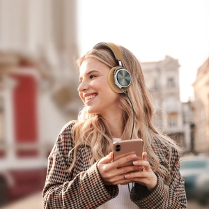AUX audio kábel Ugreen 90 fokos minijack 3,5 mm 2m kék (AV112)