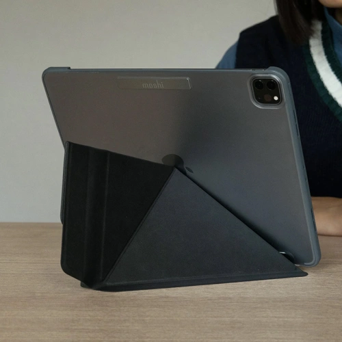 Kup Etui Moshi VersaCover Apple iPad Pro 12.9 2021/2022 (5. a 6. generace) (Charcoal Black) - MOSH299 - {ean13} - Sklep Home Screen