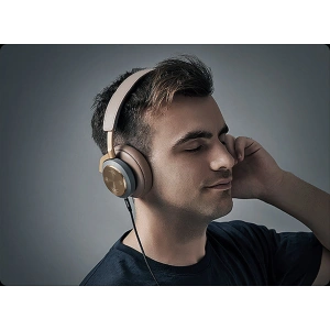 Kabel audio kątowy UGREEN AV112 AUX 2x mini jack 3,5mm 1,5m niebieski