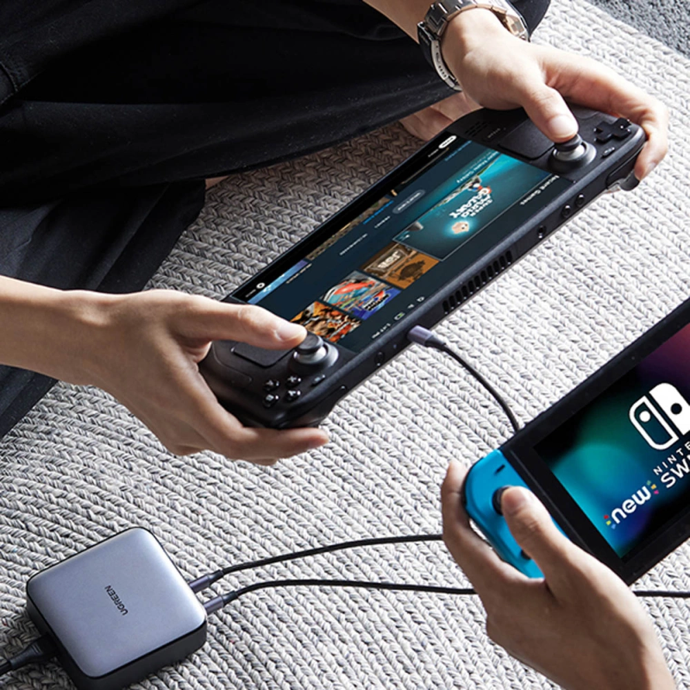 Ładowarka sieciowa UGREEN CD328 Nexode GaN 3xUSB-C/1xUSB-A 100W szara